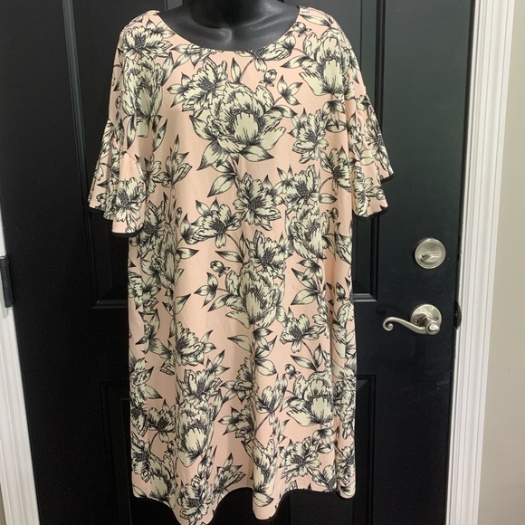 Luxology Dresses & Skirts - Luxology‎ dress size 12